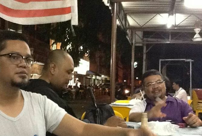 Catching up with the boys at the mamak before the Monday blues set in.