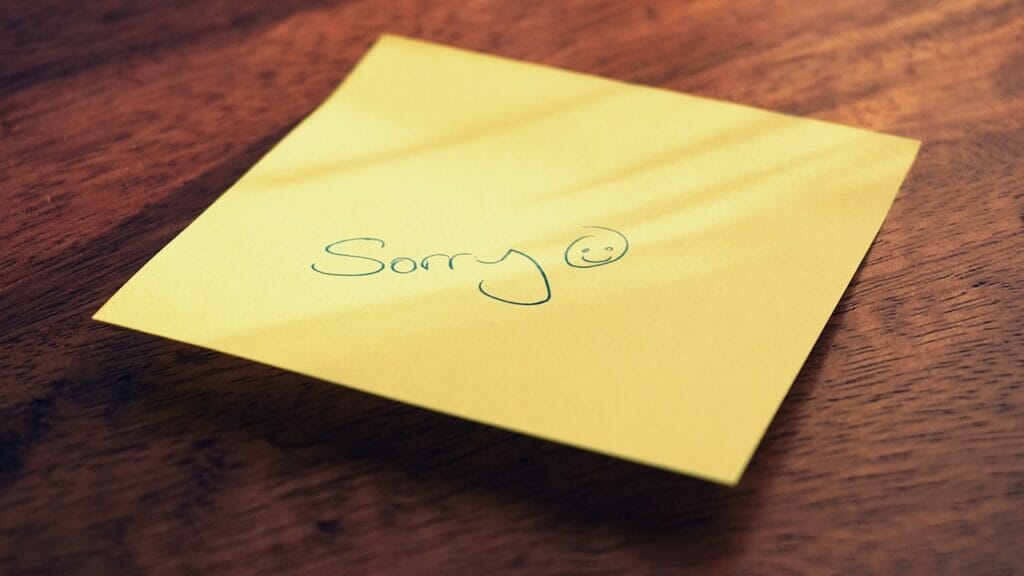 Sticky Note With Apology 2022077