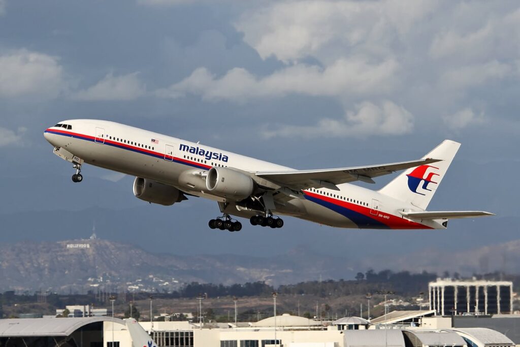 MH37020flaperon2028129