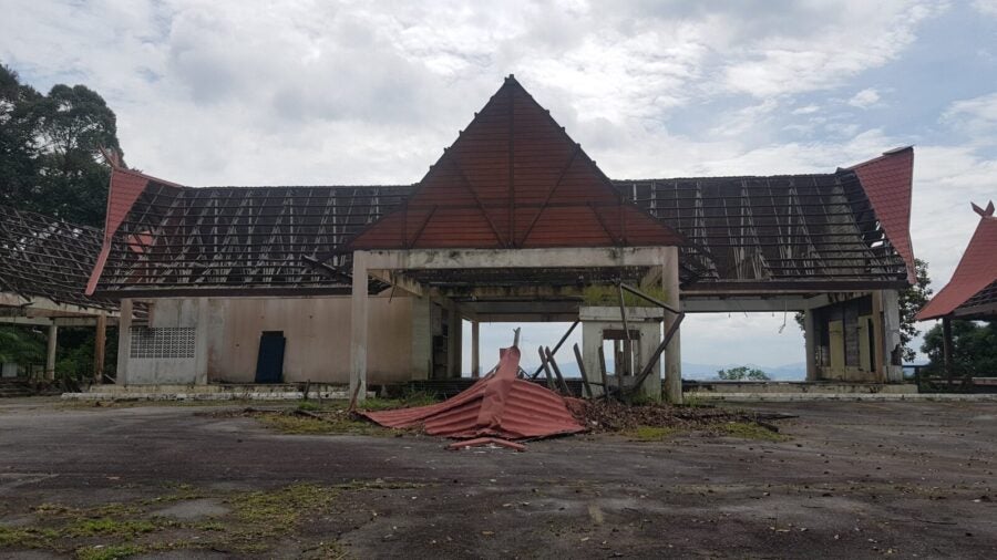 Western-Restaurant-at-the-abandoned-Ampang-Lookout-Point-Kuala-Lumpur-in-2019